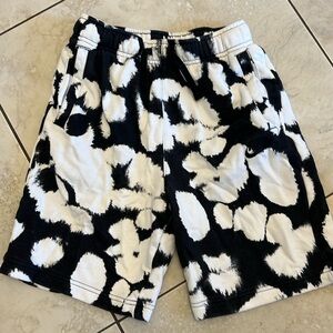 Boys black and white Nike shorts